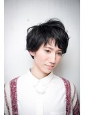 黒髮ショート