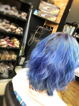 ガナンシア 横浜本店(ganancia) 青い世界