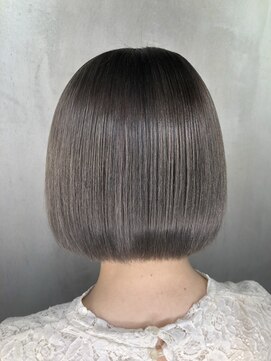 ルッソ チアロ(Lusso chiaro) ☆ぱっつんボブ×透明感グレージュ☆/30代40代50代