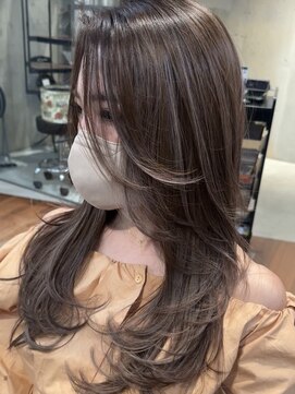 ヨロ 小岩(YOLO) ハイライトショートヘアダブルカラーイルミナカラーオージュア