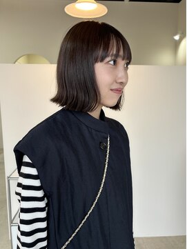 アワイ(awai) 前下がり切りっぱなしボブ