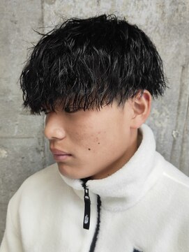 アルフレッド 平針店(alfRed) ツイストスパイラルパーマ 刈り上げツーブロック マッシュ 束感