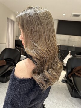 ロンドルピナス 小倉(Lond Lupinus) ブルーブラック/ワイドバング/美髪のススメ/外ハネボブ/北九州