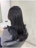 顔周りレイヤースタイル／地毛風透明感暗髪グレー