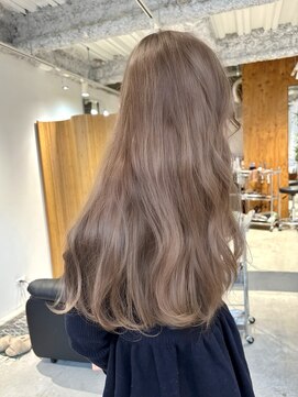 アワー(OUr-) ラベンダーベージュ/ウェーブロング