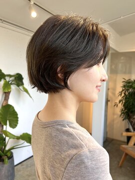 サン 白金台(SUN) たっぷりレイヤーのフレンチショートボブ白金目黒