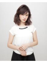 斜め前髪とリッジカールでリラクシーな大人ミディ