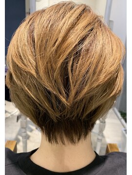 アンビエンテ(ambiente) 大人ショートボブ