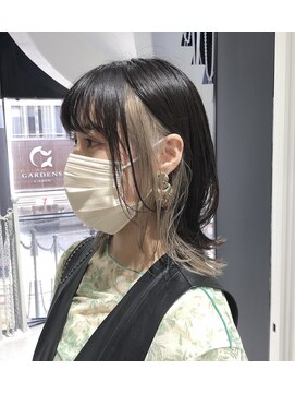 オンザ(ONTHE) コントラストインナーカラー  ほんのりウルフ レイヤースタイル