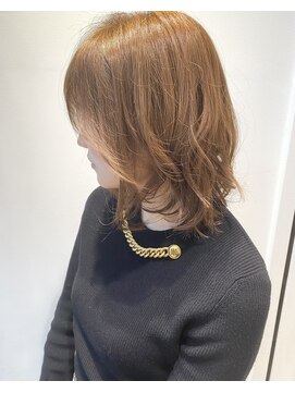 ステア ケース(stair case) 【大人かわいい ツヤ髪】ミディアム レイヤーゆるふわニュアンス