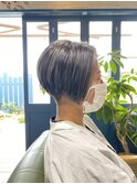 前下がり刈り上げショート