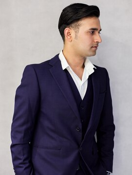 ソアー 新大阪(SOAR) ビジネスマン/スーツ/ツーブロック/サイドパート【新大阪】