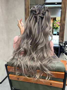 サニー 渋谷(SUNNY) 美髪/ホワイトグレージュ/ネビージュ/こなれミディ[渋谷/渋谷駅]