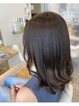 アコレ ミリュー 南草津店(ACCOLE milieu) 『イルミナカラー♪』グレージュカラー♪