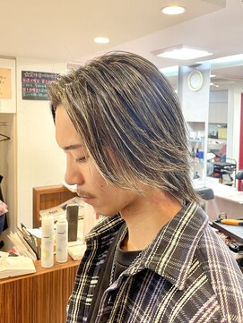 美容室シンプル ウィン(Simple Win) メンズ極細ハイライト☆