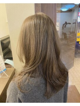 ピース オブ ヘアー Piece of Hair 寒色艶カラー