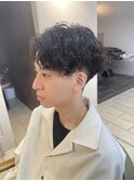 横浜★ツイストスパイラルパーマ　刈り上げセンターパート