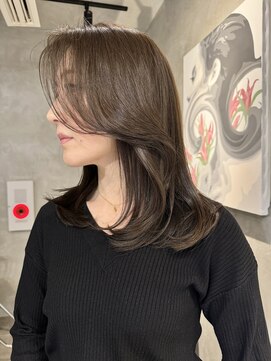 ブルックス ダークアッシュ シアーカラー セミディ 魅力倍増カール