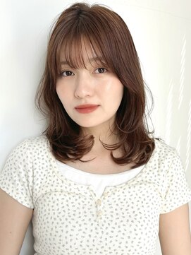 ローネス(LONESS) ミディアムレイヤー/レイヤーカット/ブラウンベージュ