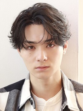 オーシャントーキョー サニー 原宿(OCEAN TOKYO Sunny) フェザーショートコンマバングセンターパートカルマパーマ