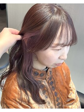 ハルキミナト ジャパン ヨコハマ(HARUKI MINATO japan YOKOHAMA) 顔周りカット×インナーピンクで柔らかい春ヘアに