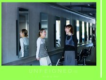 アンフェインド02(UNFEIGNED 02)の雰囲気（スタッフ一同、自然体の心地よい接客でお客様に心地よい時間を♪）