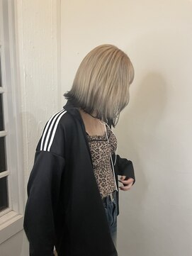 イースブルー(Y's Blue) white→grey→black