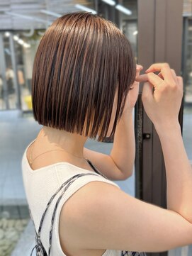ミィ 表参道(mee.) 似合わせカット ボブヘア 縮毛矯正 ミニボブ 切りっぱなしボブ
