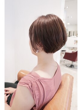 メモリーズ 水天宮前店(Memories) 前下がりひし形小顔ショートボブ30代40代50代