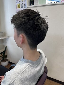 ヘアースタジオ モモ(Hair studio MoMo) 刈り上げベリーショート