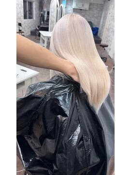 リファイン バイ アフィナー 本厚木店(Refine by Afinar) ブリーチハイライト髪質改善ダブルカラーレイヤーカット/本厚木