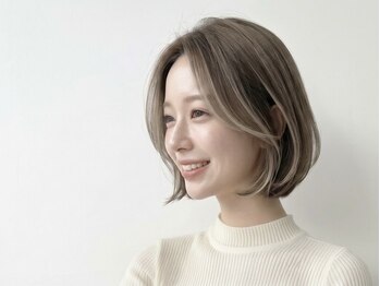 ファーレ(Fare)の写真/白髪を隠すから活かすへ。大人女性のための上品ぼかしカラー
