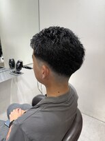 ベンジー 香椎店(benji)&nbsp;スタイリングしなくてもキマるスキンフェード無造作パーマ