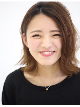 ブッディ(BDY) ナチュラル可愛い☆外ハネミディアム