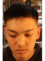 アクセプトザワールドバーバー(Accept the world barber) crop(クロップ)×skinfade