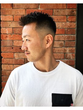 フォーコーナーズ(Four Corners) Feather Up【skin fade】