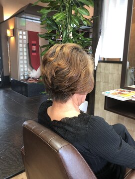 ナトゥーラ 岐阜(Natura) ウェーブショート