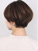 ショートヘア　ショートカット　耳掛けショート　小顔　ふんわり