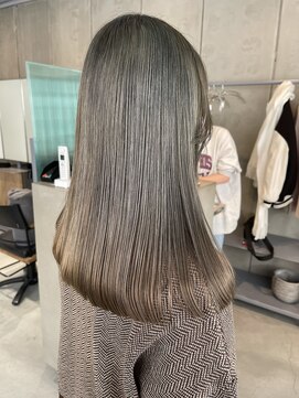 ロカリタ キョウト 河原町三条店(ROCAReTA kyoto) オリーブグレージュ