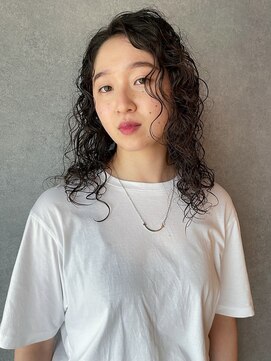 イトシテ くるくるパーマ×スパイラルパーマ×強めパーマ【本多身和子】