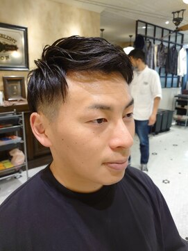 ルドローブラントオオサカ(LUDLOW BLUNT Osaka) 【LUDLOW BLUNT】サイドパート アップバング ツーブロック