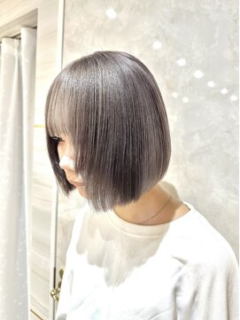 エルバイラビス 大宮(elu by lovis) 《ゆい》グレージュ/透明感カラー/ボブカット/前髪パーマ