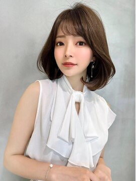 マシェリー バイ ロンド 金山(Ma cherie by Lond) 切りっぱなしボブ×レイヤーカット×ブリーチなしグレージュ