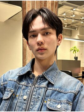 ポーチバイハニー オモテサンドウ(PORCH by HONEY omotesando) 毛流れセンターパート/毛流れパーマ/ニュアンスフェザーパーマ