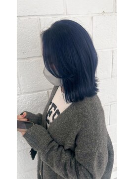 トイロ(toiro) レイヤーカットミルクティーベージュブリーチなしダブルカラー