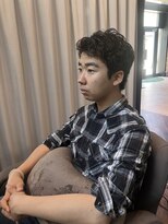 モア ヘアー ラウンジ ハザール 羽沢国大前店(moa hair lounge/ HAZZAR)&nbsp;メンズ、クセを活かしたショートスタイル