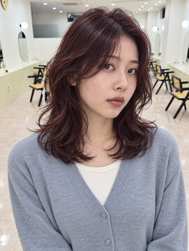 モト 船橋(moto) 韓国ミディアムレイヤー上品艶髪ワインチェリーブラウン船橋