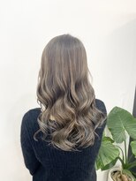 ルヴェルヘアー(Revel hair)&nbsp;ナチュラルハイライト×グレージュカラー