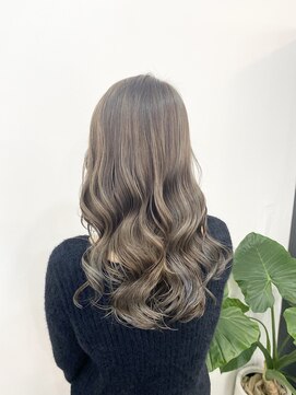 ルヴェルヘアー(Revel hair) ナチュラルハイライト×グレージュカラー