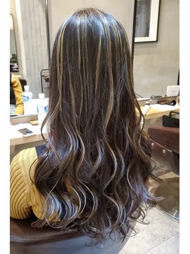 ノミネーション(Nomination) コントラストハイライト